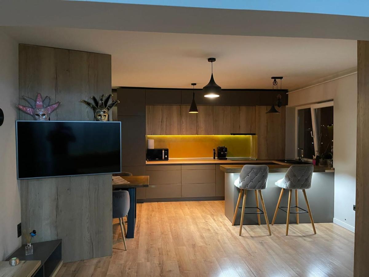Gavas Jacuzzi & Panoramic View Apartment Cluj-Napoca Exterior photo
